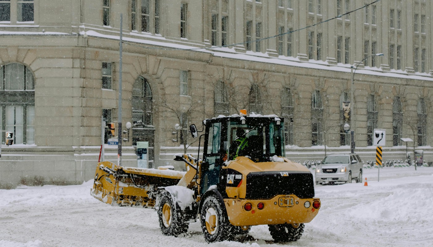 Glättewarnung in Mainz: Winterdienst räumt Straßen, Müllabfuhr teilweise beeinträchtigt