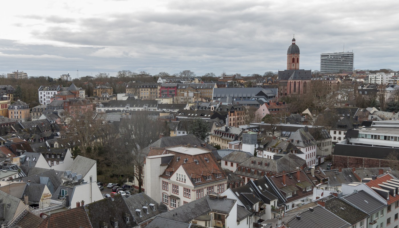 Sechs Porträts sollen Besucher auf die Mainzer Innenstadt aufmerksam machen Sechs Porträts sollen Besucher auf die Mainzer Innenstadt aufmerksam machen