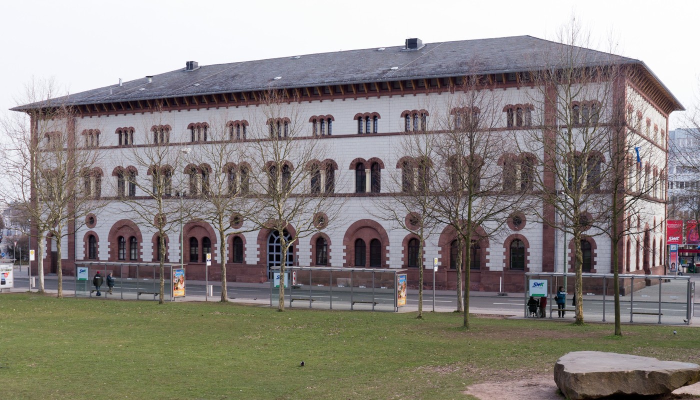 Tianwa Yang und Nicolas Rimmer spielen Kammermusik in der Fruchthalle Kaiserslautern Tianwa Yang und Nicolas Rimmer spielen Kammermusik in der Fruchthalle Kaiserslautern